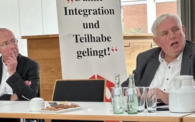 NRW-Arbeitsminister Laumann besucht die Aktion Würde & Gerechtigkeit